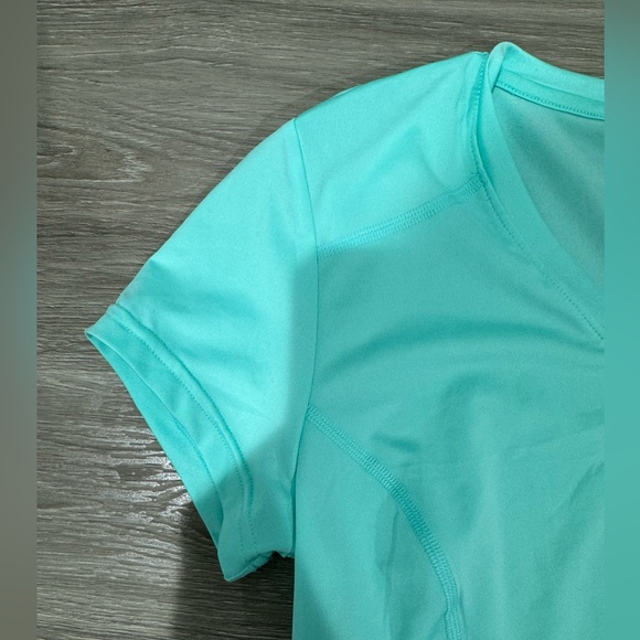 Fila Sport Women’s Mint Green T-Shirt Size Extra Small - Picture 4 of 12